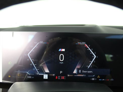 Used 2026 BMW X5 sDrive40i w/ M Sport Package image 18