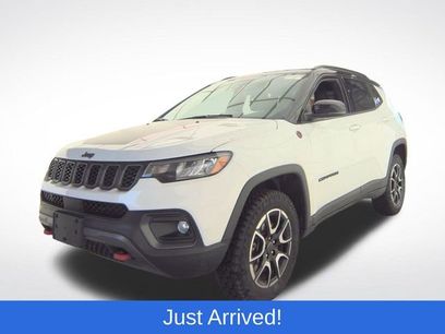 Used 2019 Jeep Cherokee Trailhawk w/ Comfort/Convenience Group