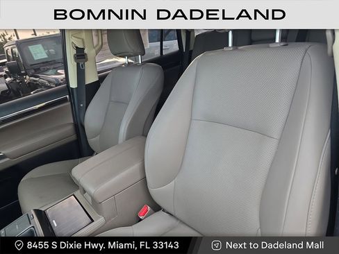Used 2022 Lexus GX 460 Premium image 18