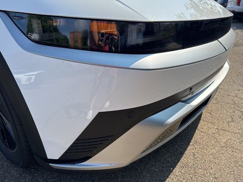 New 2025 Hyundai Ioniq 5 SEL image 9