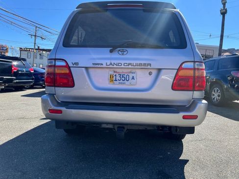 Used 2002 Toyota Land Cruiser image 7