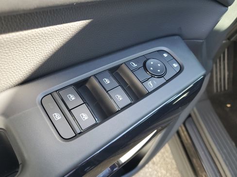 New 2026 Nissan Pathfinder SV image 16