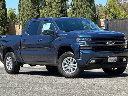 Used 2021 Chevrolet Silverado 1500 RST AWD/4WD image 2