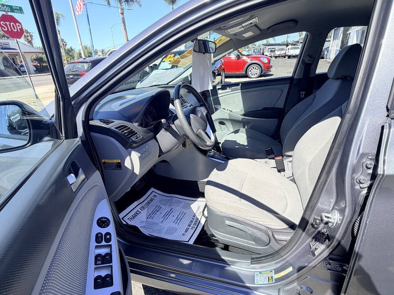 Used 2013 Hyundai Accent GLS FWD image 14
