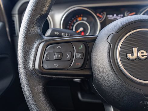 Used 2022 Jeep Wrangler Unlimited Sport AWD/4WD image 14