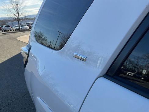 Used 2019 Toyota 4Runner SR5 image 17