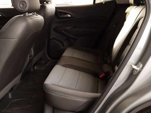 Used 2025 Chevrolet Trax LT w/ Driver Confidence Package image 23