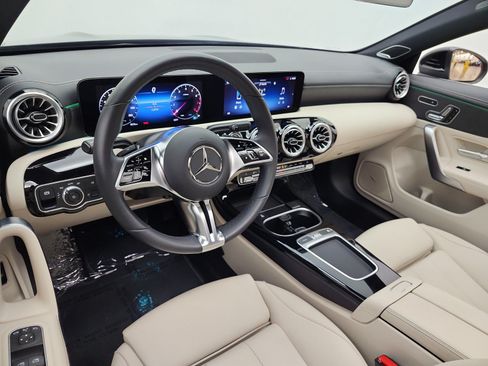 Used 2024 Mercedes-Benz CLA 250 4MATIC image 14