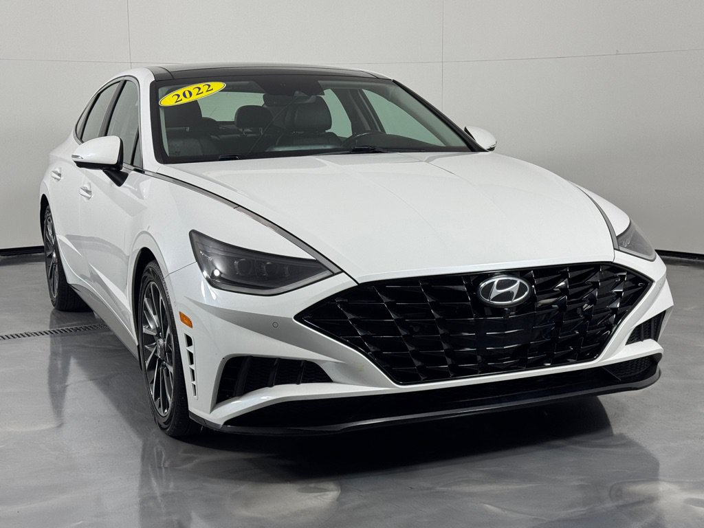 Used 2022 Hyundai Sonata Limited FWD image 3