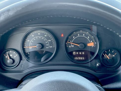 Used 2015 Jeep Patriot High Altitude image 24