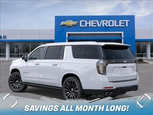 New 2026 Chevrolet Suburban High Country AWD/4WD image 3