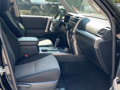 Used 2023 Toyota 4Runner SR5 AWD/4WD image 11