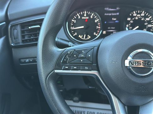 Used 2017 Nissan Rogue Sport SV AWD/4WD image 23