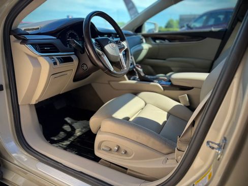 Used 2013 Cadillac XTS Luxury w/ Driver Awareness Package AWD/4WD image 8