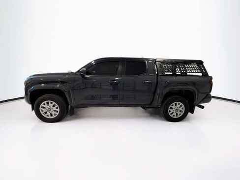 Certified 2025 Toyota Tacoma SR5 image 4