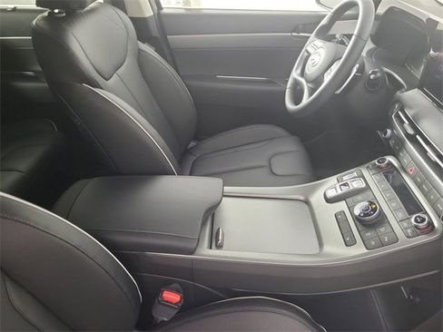 Certified 2025 Hyundai Palisade XRT image 23