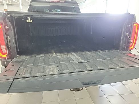 Used 2023 GMC Sierra 3500 Denali w/ Denali Ultimate Package AWD/4WD image 14