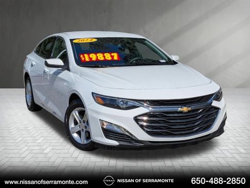 Used 2024 Chevrolet Malibu LT FWD image 1