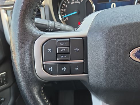 Used 2024 Ford Expedition XLT AWD/4WD image 21