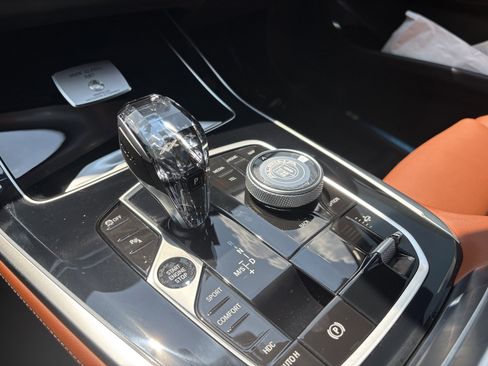 Used 2026 BMW ALPINA XB7 image 35