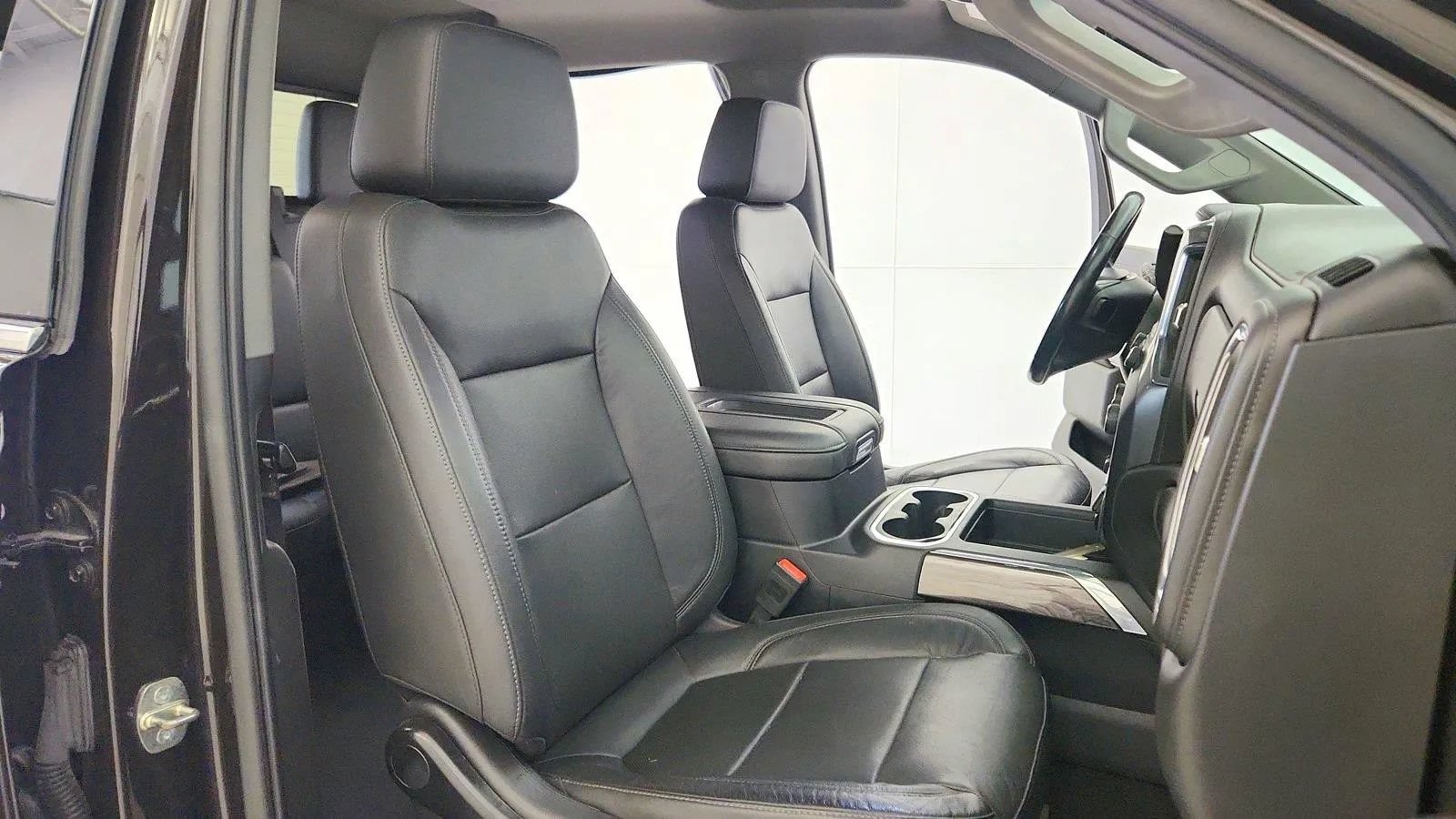 Used 2019 Chevrolet Silverado 1500 LTZ w/ LTZ Texas Edition RWD image 32