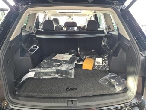 New 2025 Volkswagen Atlas SEL Premium R-Line image 10