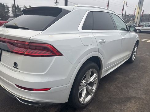 Used 2022 Audi Q8 Premium Plus w/ Premium Plus Package image 4
