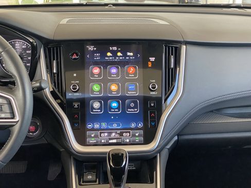 Used 2024 Subaru Outback Premium image 25