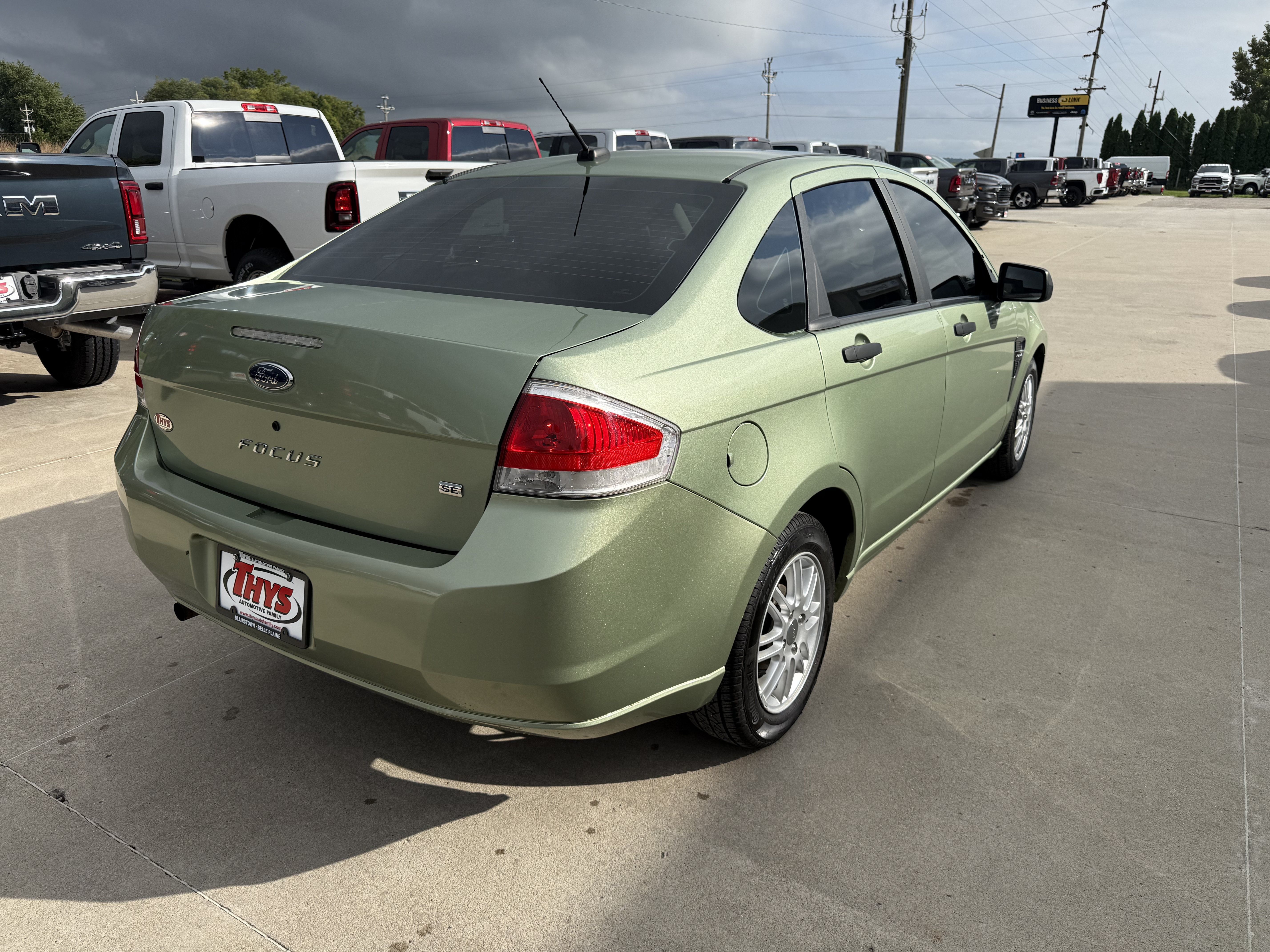Used 2008 Ford Focus Sedan FWD image 29