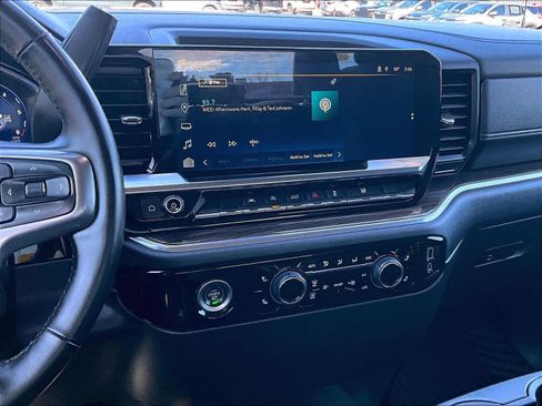Used 2023 Chevrolet Silverado 1500 LT image 17