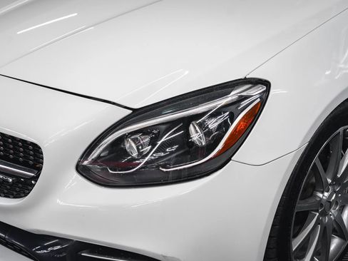 Used 2017 Mercedes-Benz SLC 43 AMG image 11