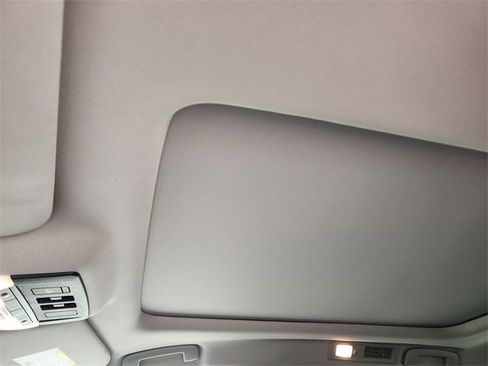 Used 2022 Nissan Pathfinder Platinum w/ Lighting Package (N92) image 25