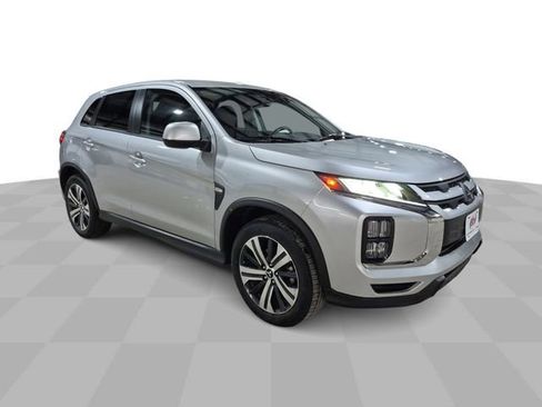 Used 2025 Mitsubishi Outlander Sport AWD image 2