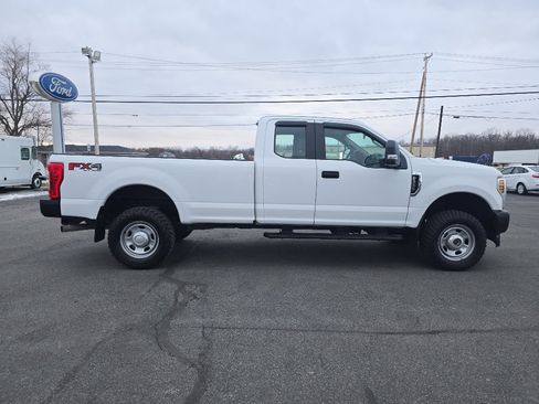 Used 2018 Ford F350 XL image 5