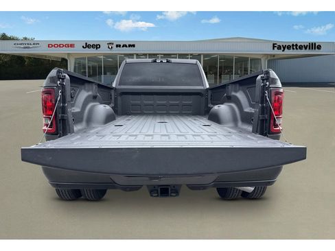 New 2026 RAM 3500 Big Horn AWD/4WD image 20