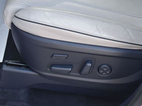 Used 2021 Hyundai Palisade Limited FWD image 26