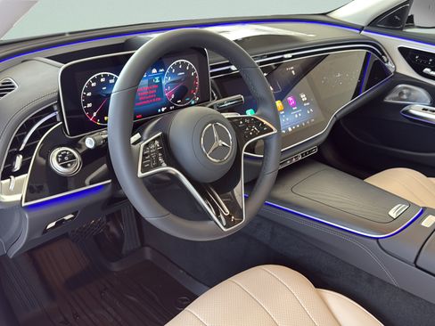 New 2026 Mercedes-Benz E 450 4MATIC Sedan image 14