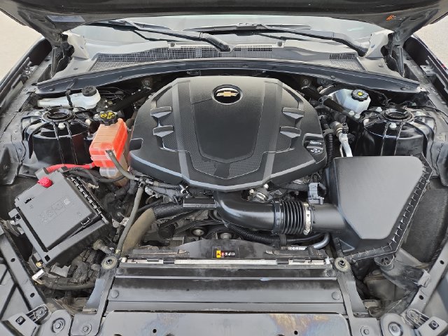 Used 2021 Chevrolet Camaro LT RWD image 30