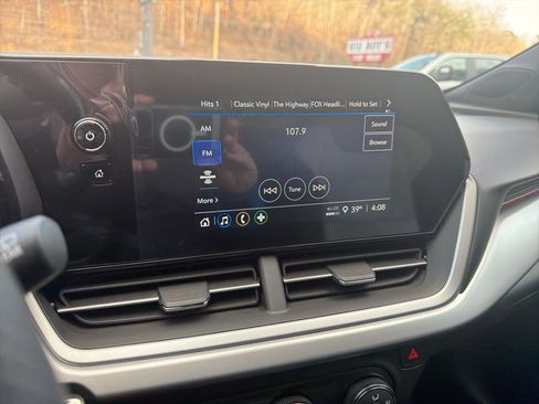 New 2026 Chevrolet Trax RS w/ Sunroof Package image 15