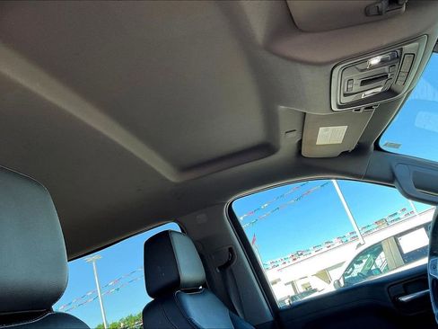 Used 2019 Chevrolet Silverado 1500 RST image 17