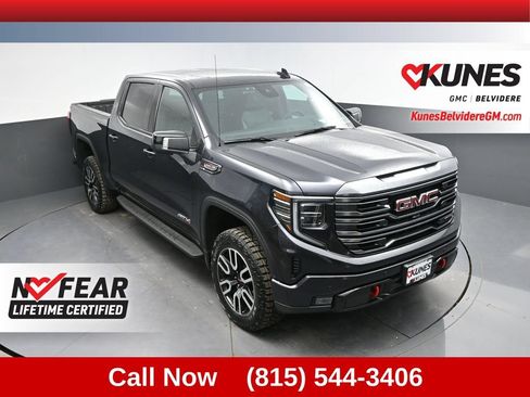 Used 2024 GMC Sierra 1500 AT4 w/ Technology Package AWD/4WD image 1