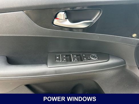 Used 2023 Kia Forte GT-Line w/ GT-Line Premium Package FWD image 13