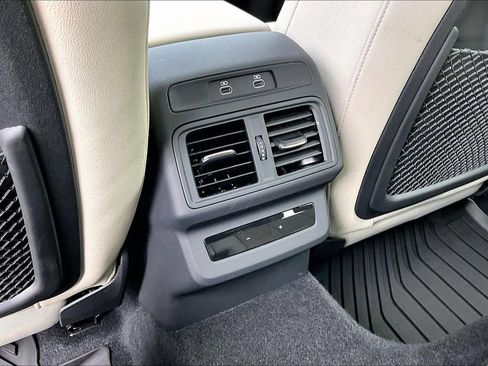 Certified 2025 Audi Q5 Premium Plus w/ Premium Plus AWD/4WD image 18