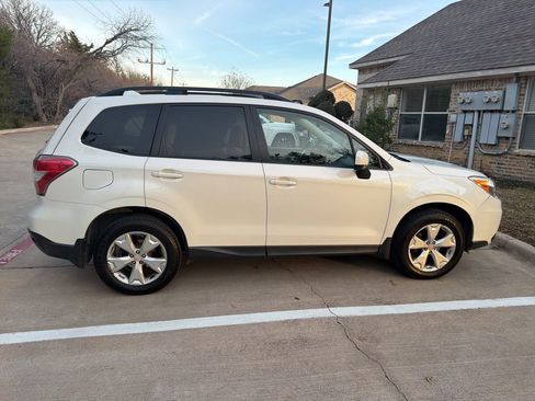 Used 2016 Subaru Forester 2.5i Premium image 10