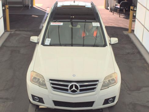 Used 2011 Mercedes-Benz GLK 350 2WD image 2