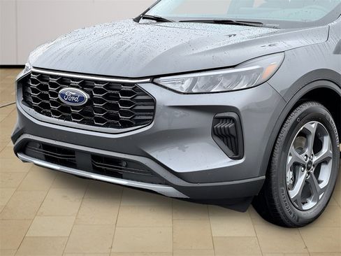 New 2025 Ford Escape ST-Line w/ Tech Pack #1 image 36