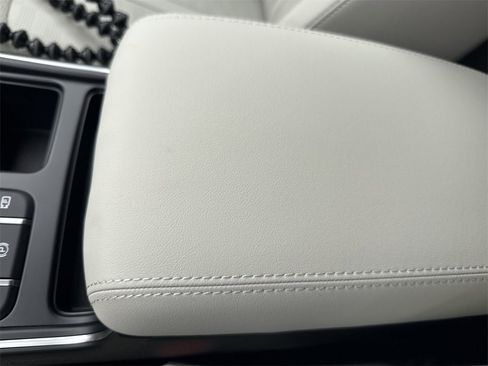 New 2025 Kia Sorento S image 41