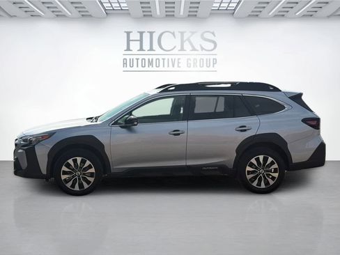 Used 2025 Subaru Outback Limited XT image 4