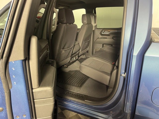 Used 2024 Chevrolet Silverado 1500 LT AWD/4WD image 8