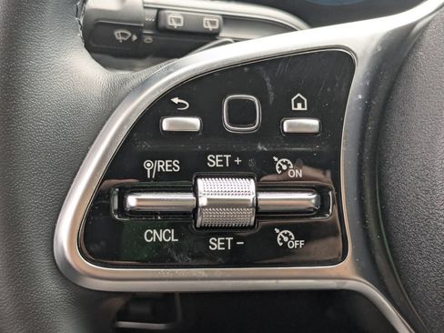 Certified 2022 Mercedes-Benz GLA 250 4MATIC w/ Premium Package Lite image 9